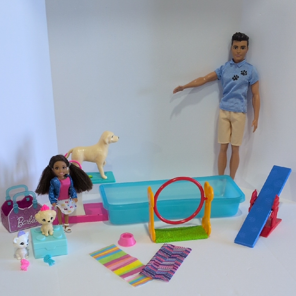 Barbie's Pet Adventure Set with Ken And Chelsea